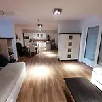 Apartment 85 Qm Pauluste Mit Terasse Und Garten *